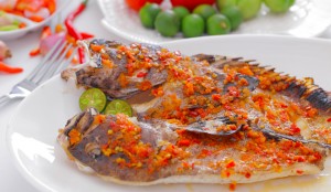 bunga pepaya-ikan goropa bakar rica